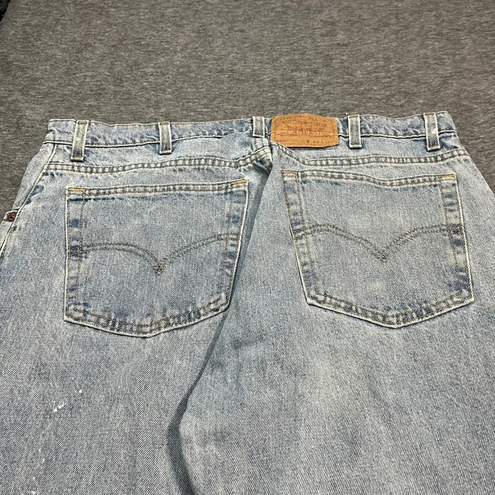 Vintage Levi 560 Comfort Fit Tapered Leg Jeans Light Wash 40x30 90s Mens Denim